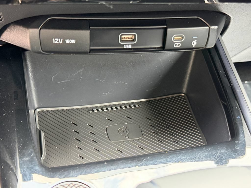 Certified 2023 Kia Niro EX FWD image 25