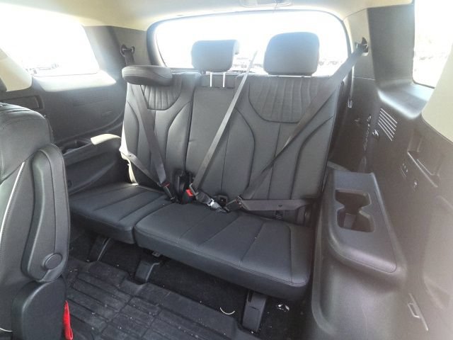 Used 2024 Hyundai Palisade Limited FWD image 18