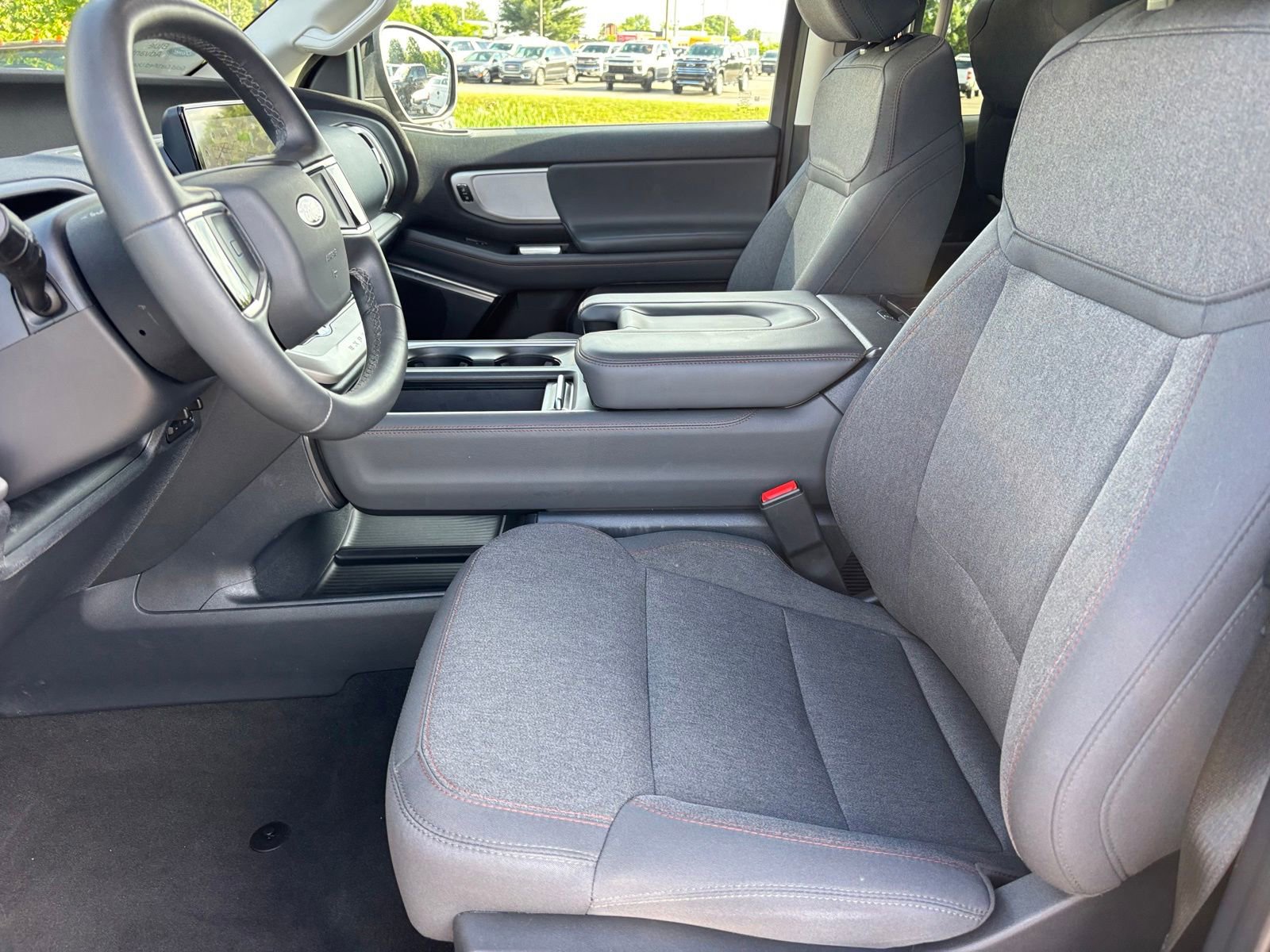 Used 2025 Ford Expedition Max Active RWD image 19