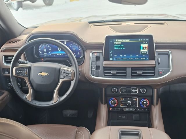 Used 2023 Chevrolet Suburban High Country image 2