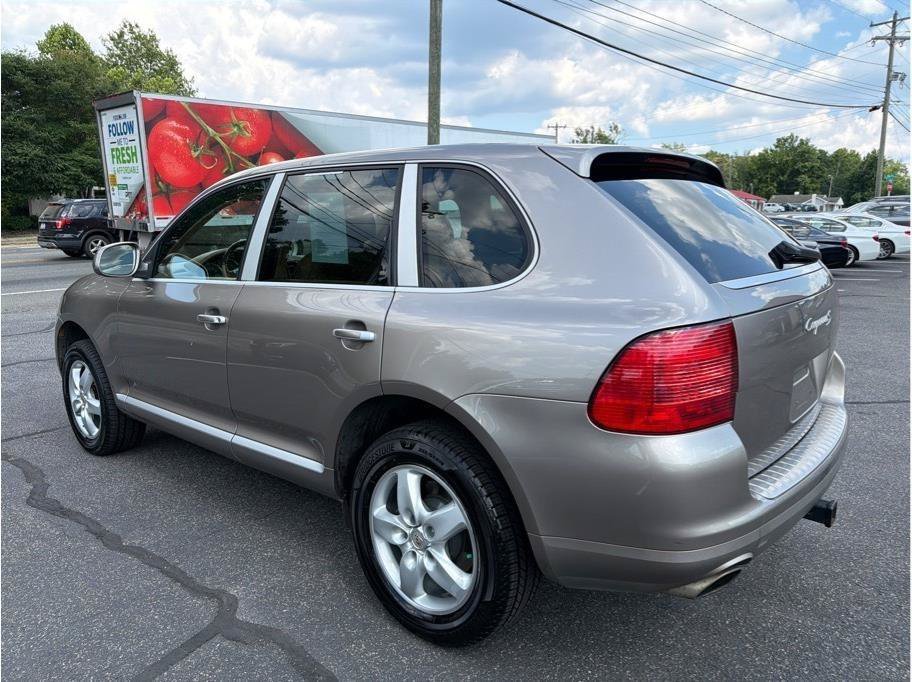 Used 2005 Porsche Cayenne S AWD/4WD image 4