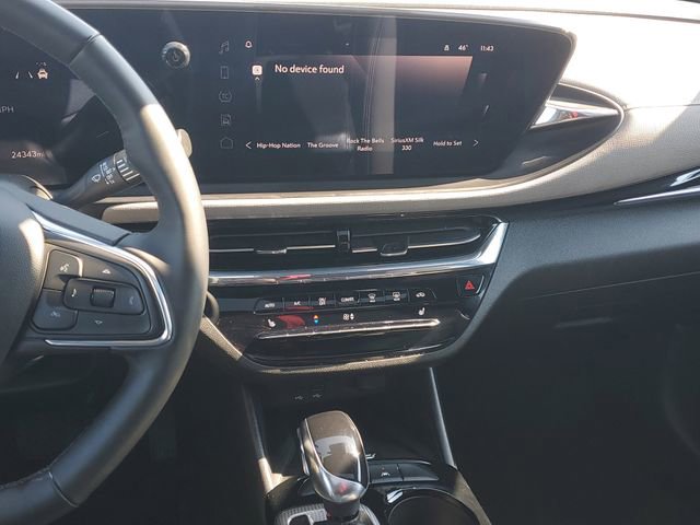 Certified 2025 Buick Envista Avenir image 14