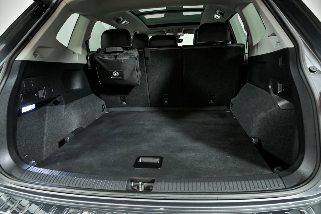 Used 2022 Volkswagen Tiguan SE image 8