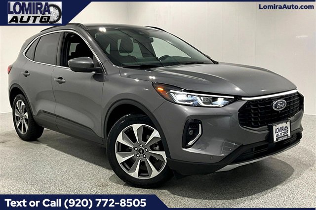 Used 2023 Ford Escape Platinum image 1