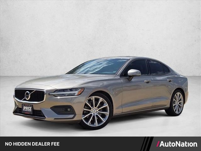Used 2020 Volvo S60 T5 Momentum FWD image 1