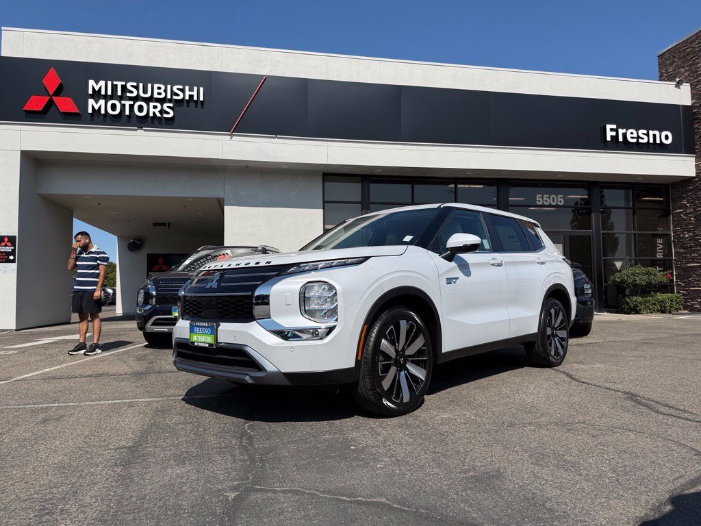New 2026 Mitsubishi Outlander SE