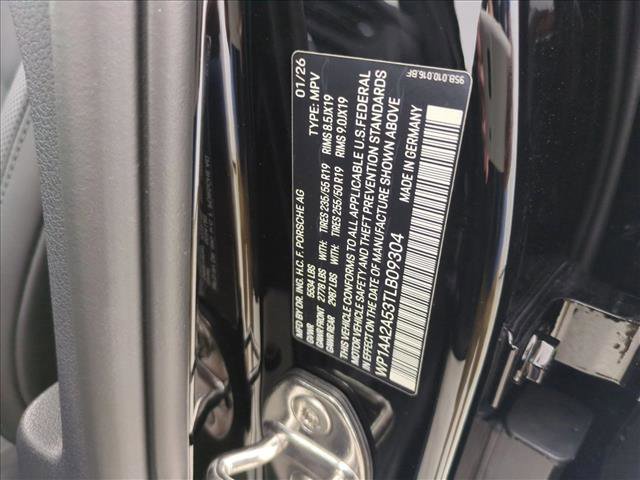 New 2026 Porsche Macan image 29