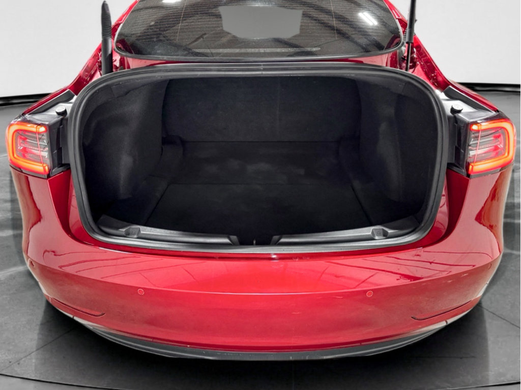 Used 2022 Tesla Model 3 Performance image 25