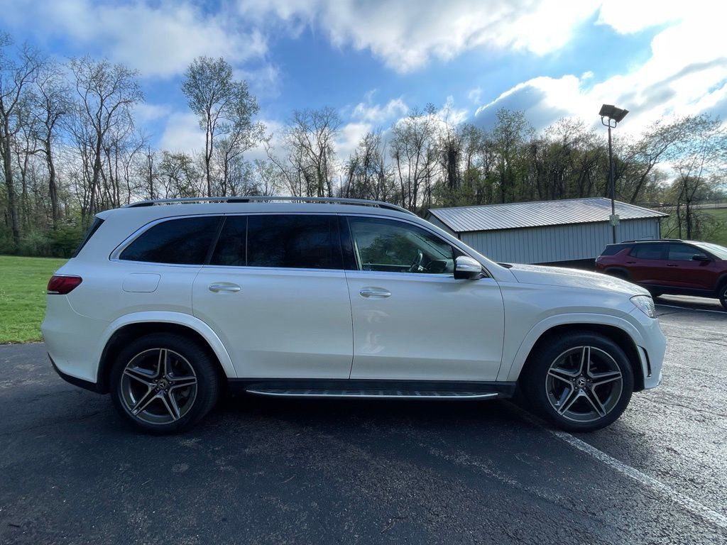 Used 2022 Mercedes-Benz GLS 450 4MATIC image 2