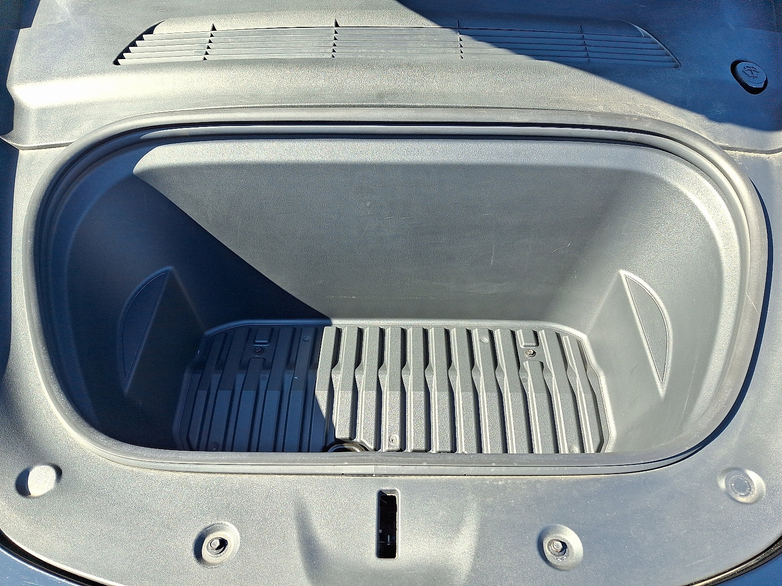 Used 2021 Tesla Model Y Long Range image 26