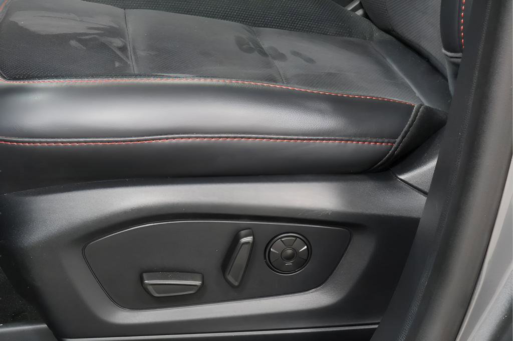 Used 2025 Ford Explorer ST AWD/4WD image 22