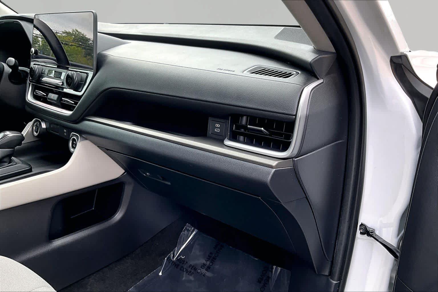 Certified 2025 Toyota Grand Highlander FWD image 19