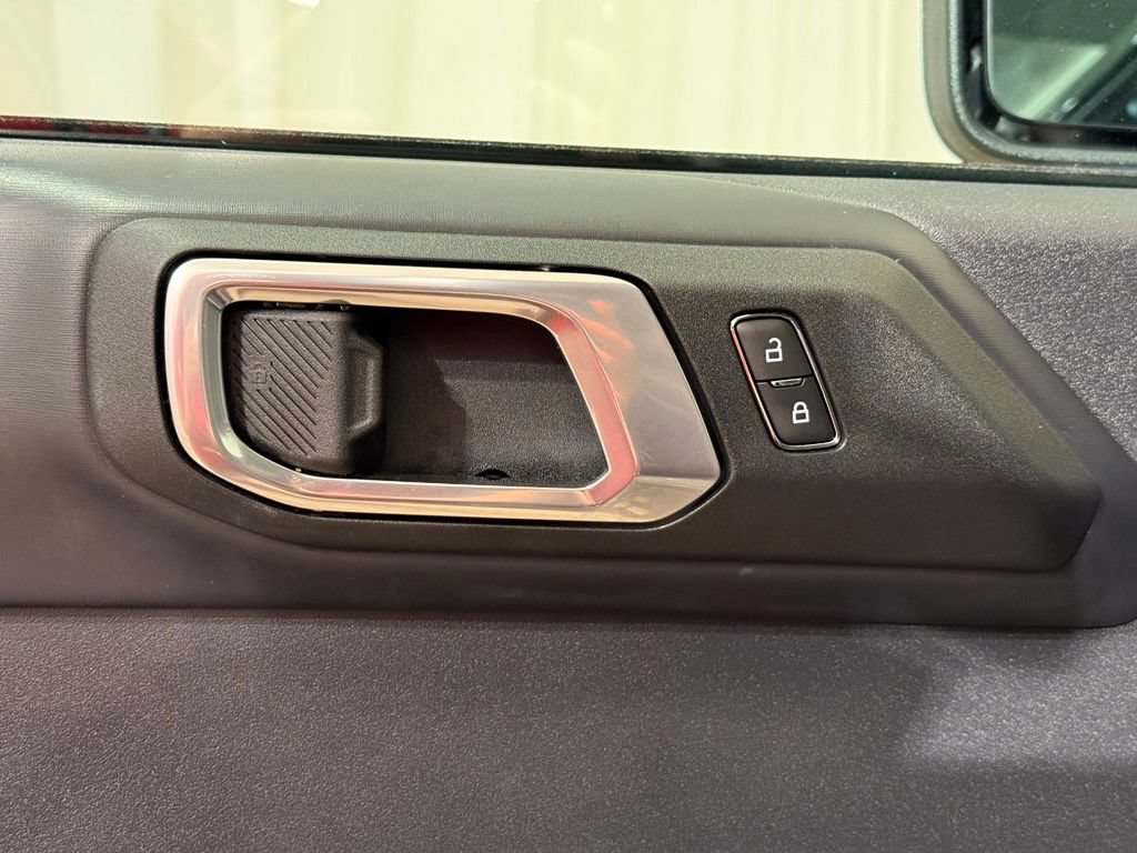 Used 2026 Ford Bronco Badlands AWD/4WD image 16