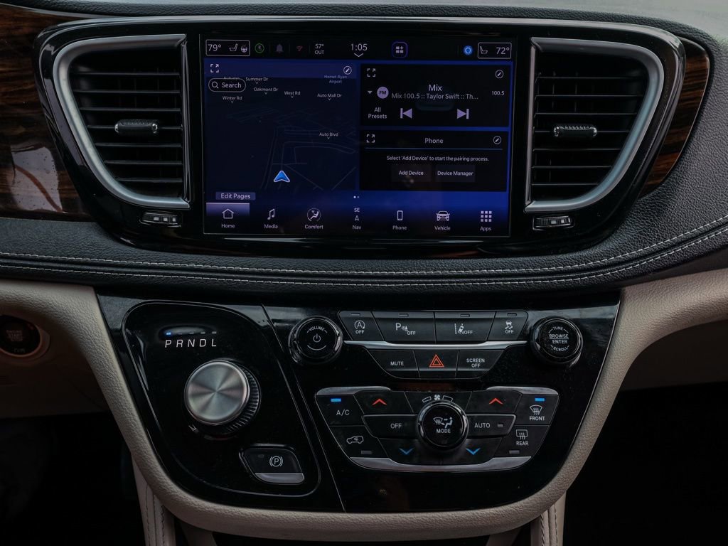 Used 2023 Chrysler Pacifica Limited image 28