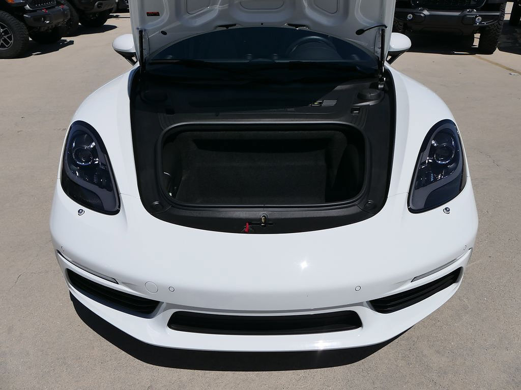 Used 2024 Porsche 718 Boxster RWD image 25