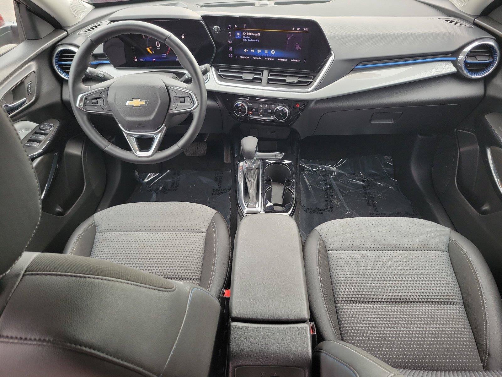 Used 2025 Chevrolet Trax LT w/ Driver Confidence Package FWD image 8