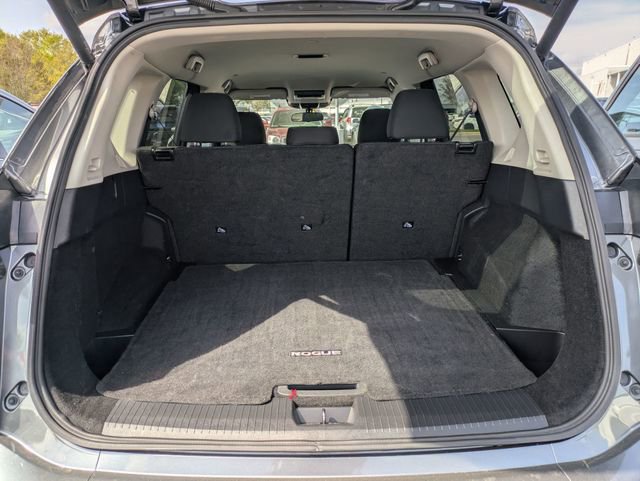 Used 2024 Nissan Rogue SV AWD/4WD image 24