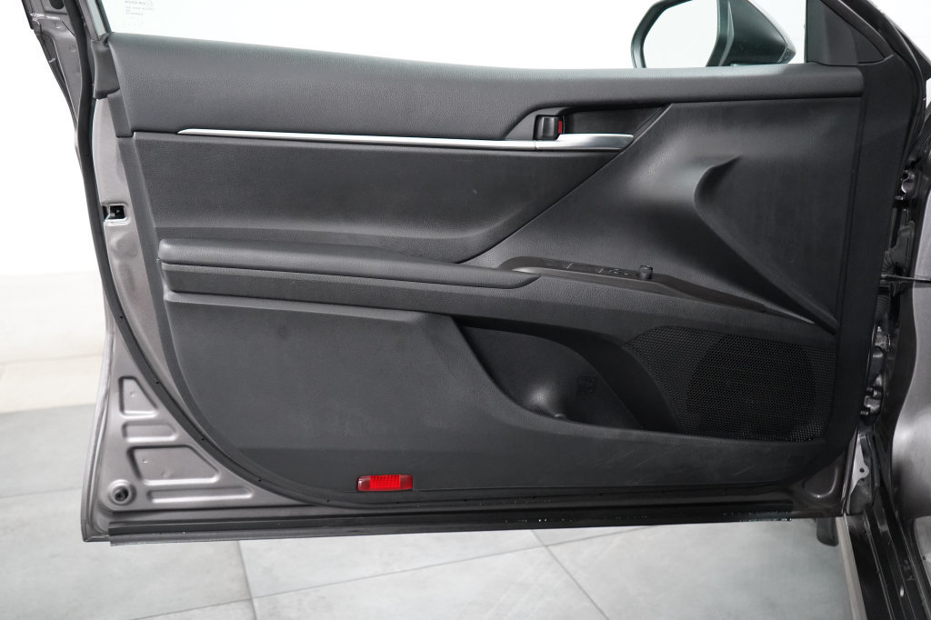 Used 2024 Toyota Camry SE FWD image 30