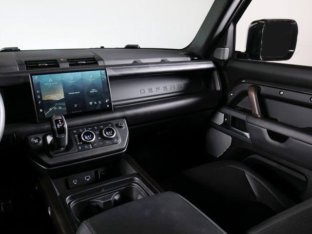 Used 2024 Land Rover Defender 130 X AWD/4WD image 13