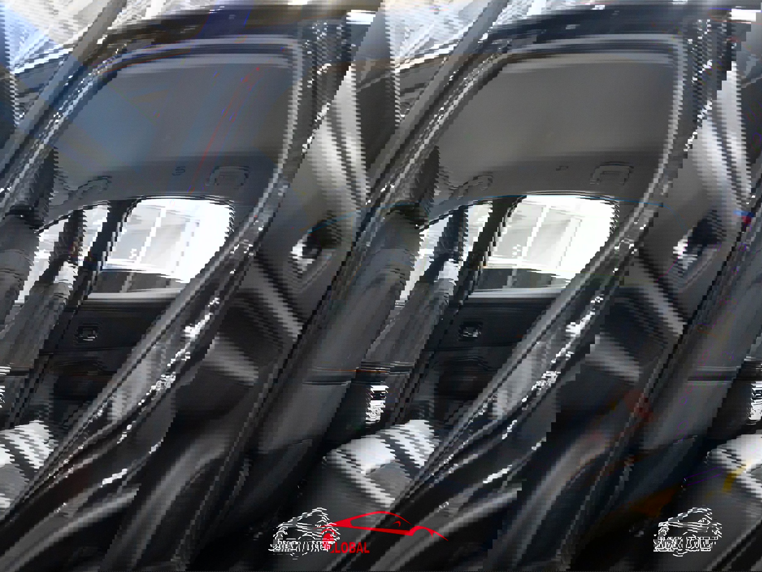 Used 2023 Nissan Ariya FWD image 21