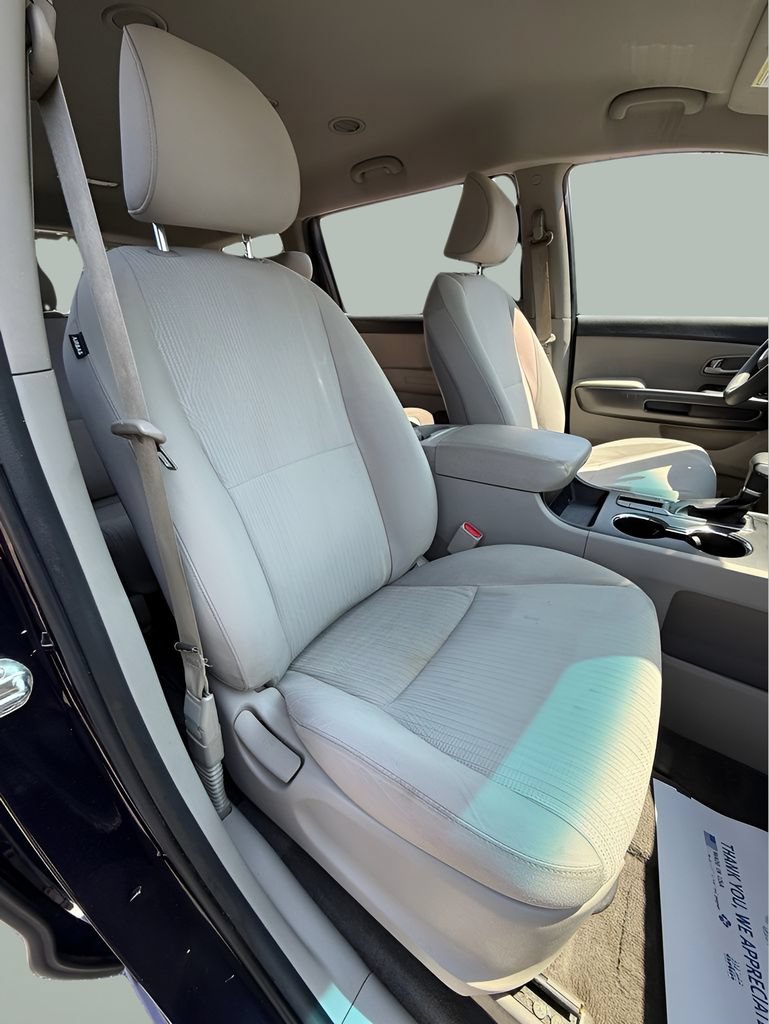 Used 2021 Kia Sedona LX FWD image 20