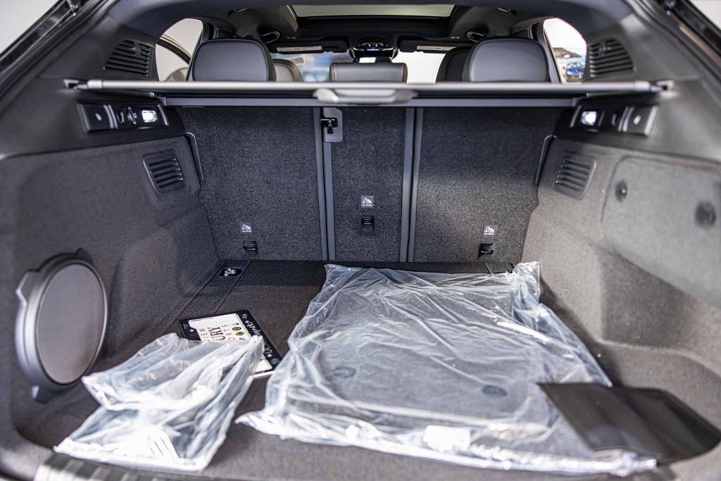 New 2025 Alfa Romeo Stelvio Sprint image 17