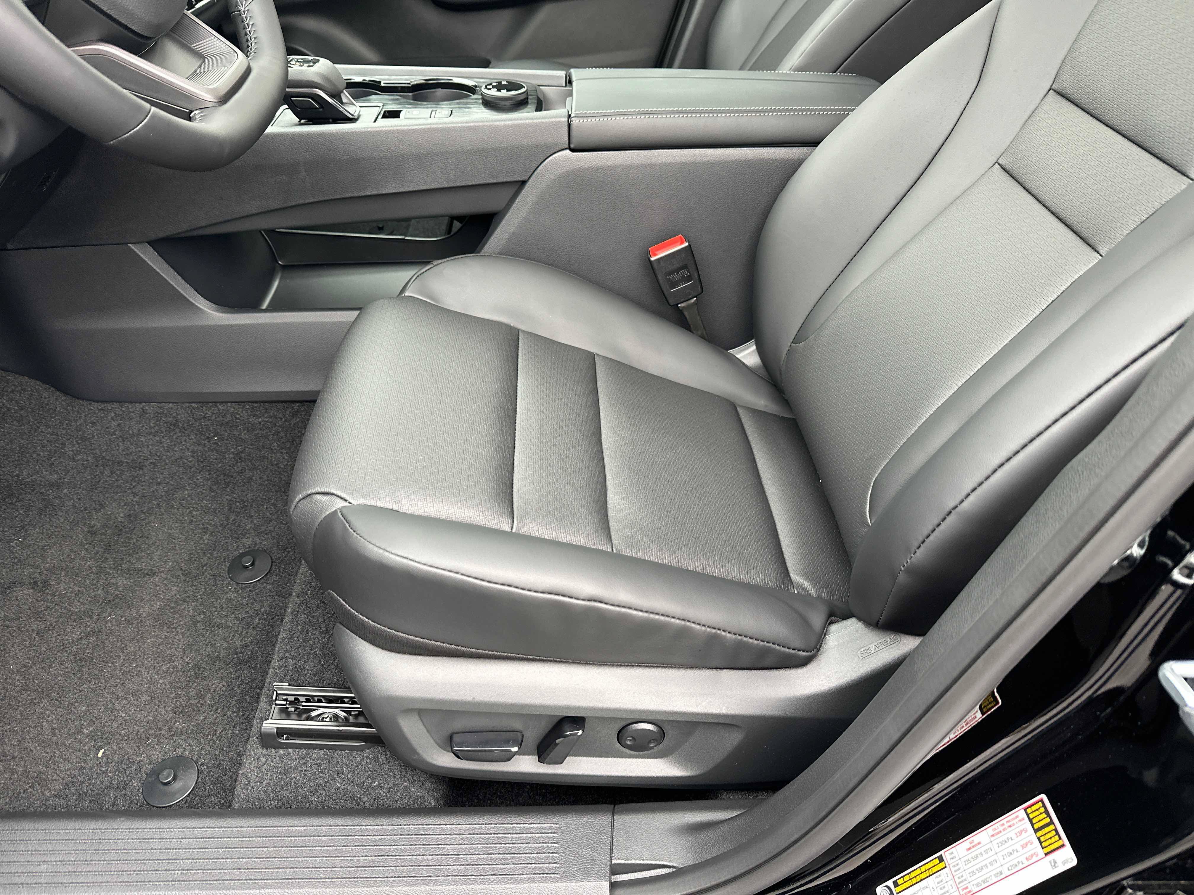New 2026 Nissan Rogue Dark Armor AWD/4WD image 25