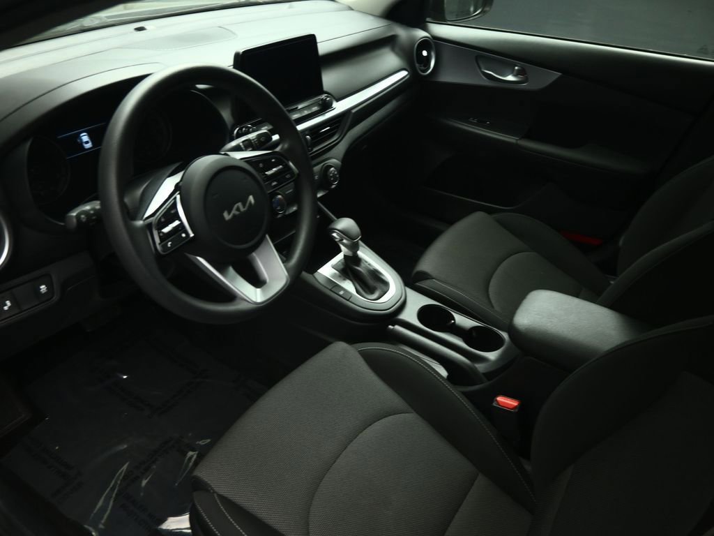 Certified 2024 Kia Forte LXS w/ LXS Technology Package image 47