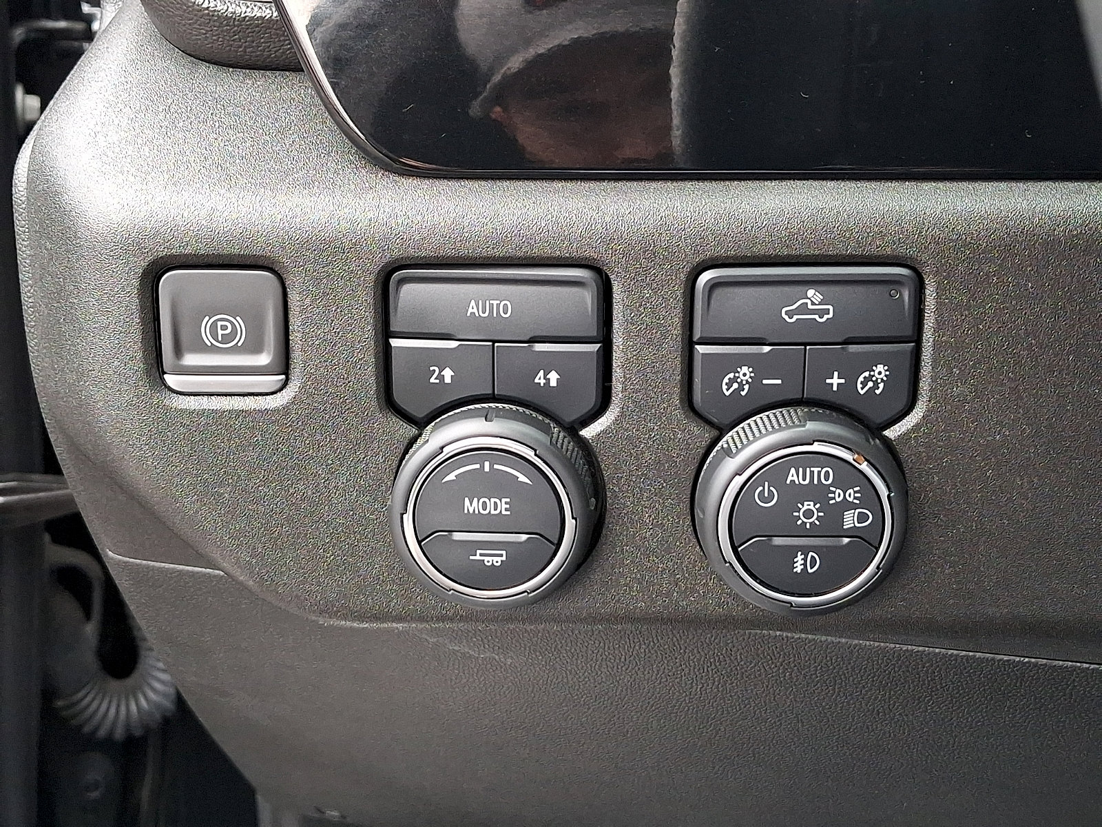 Certified 2023 Chevrolet Silverado 1500 RST w/ Convenience Package II AWD/4WD image 25