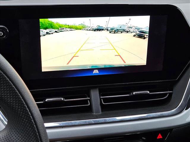 Used 2025 Chevrolet Trax LT image 14