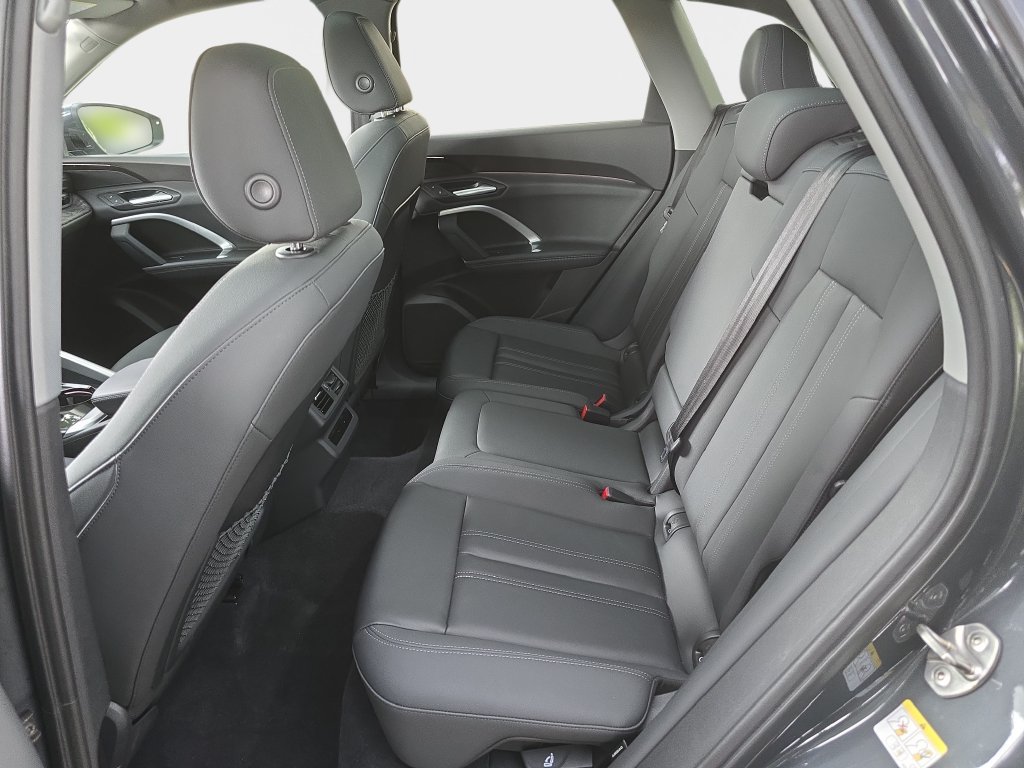 Certified 2025 Audi Q5 Premium w/ Convenience Package AWD/4WD image 21