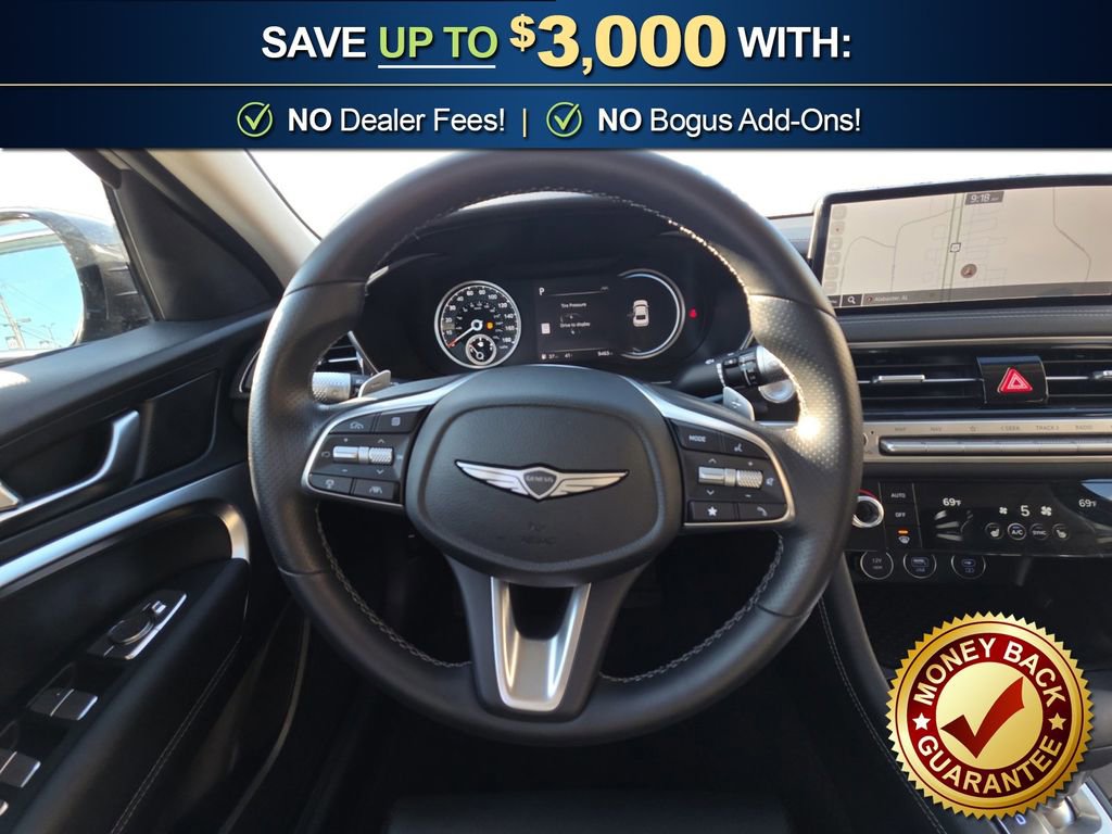 Used 2025 Genesis G70 2.5T image 18