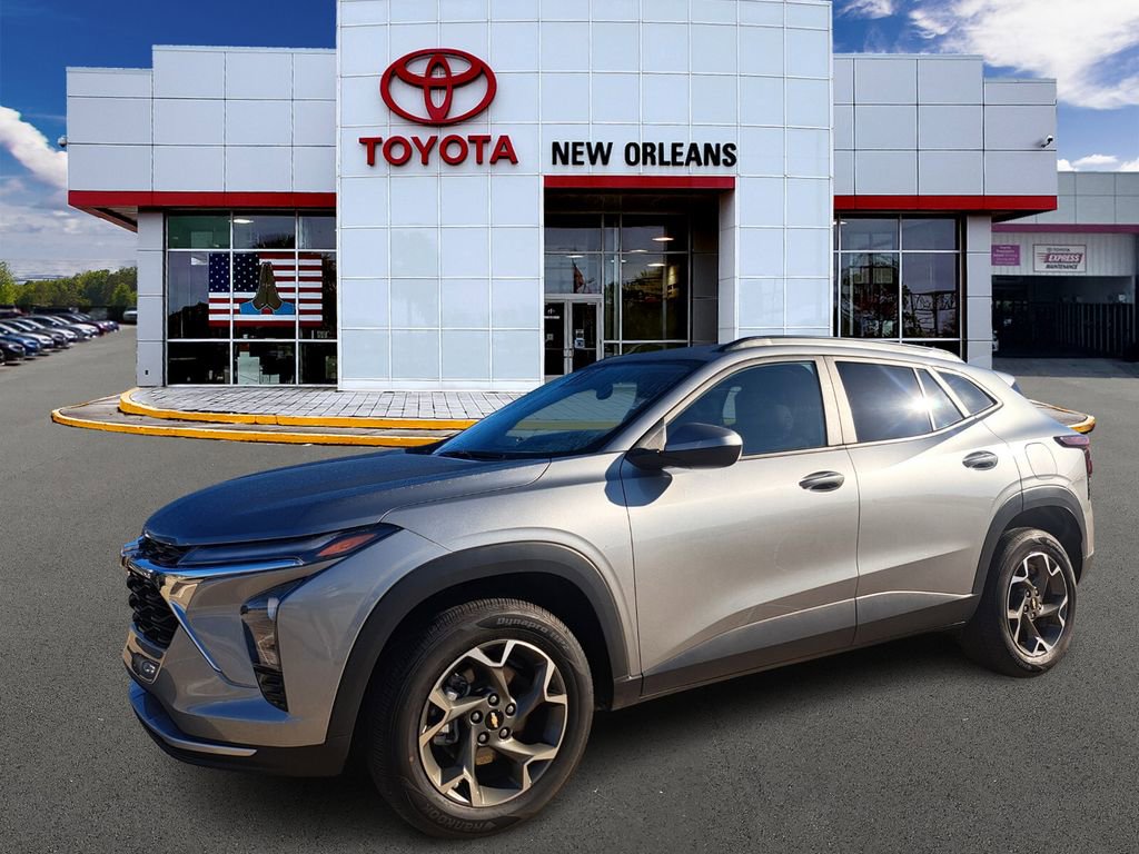 Used 2024 Chevrolet Trax LT image 1