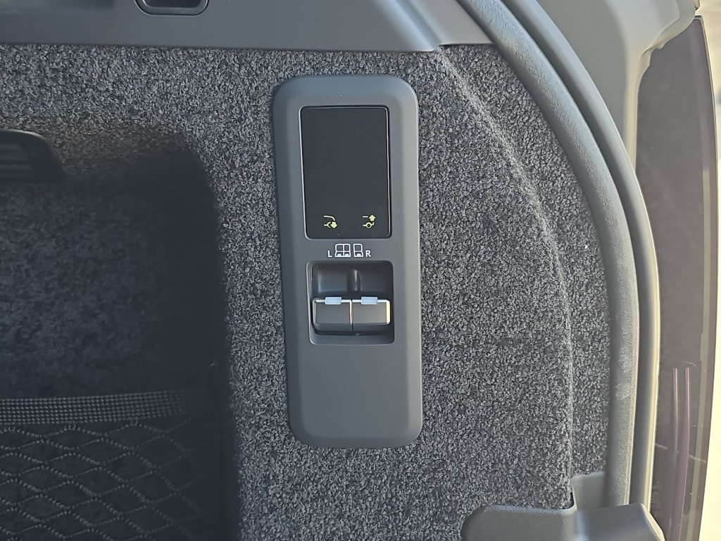 New 2026 Land Rover Range Rover SE AWD/4WD image 14