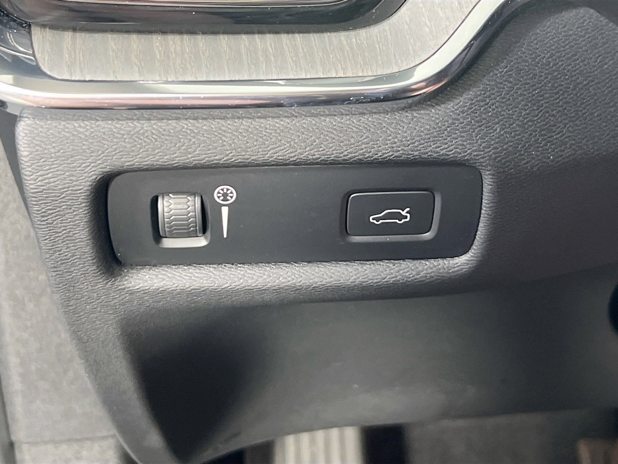 Used 2021 Volvo S60 T5 Inscription image 10