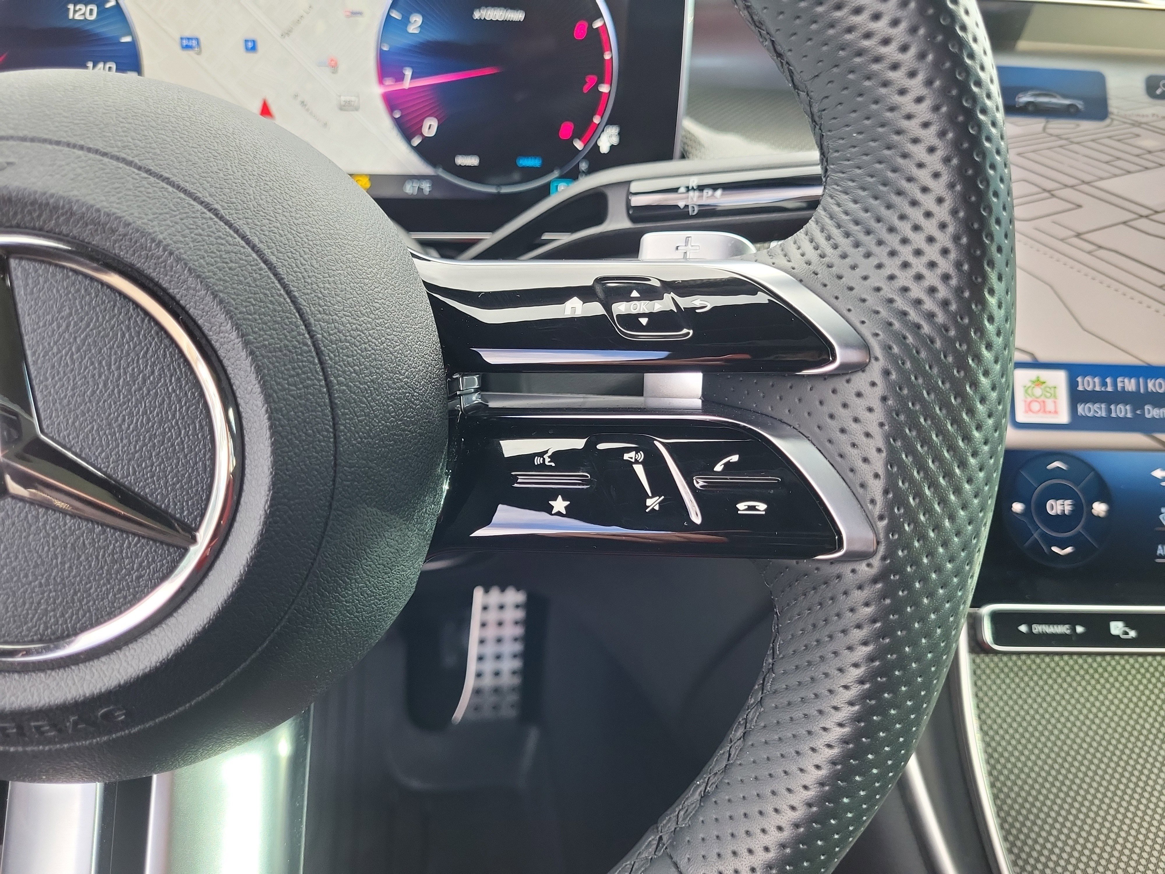 Used 2024 Mercedes-Benz GLC 300 4MATIC image 14