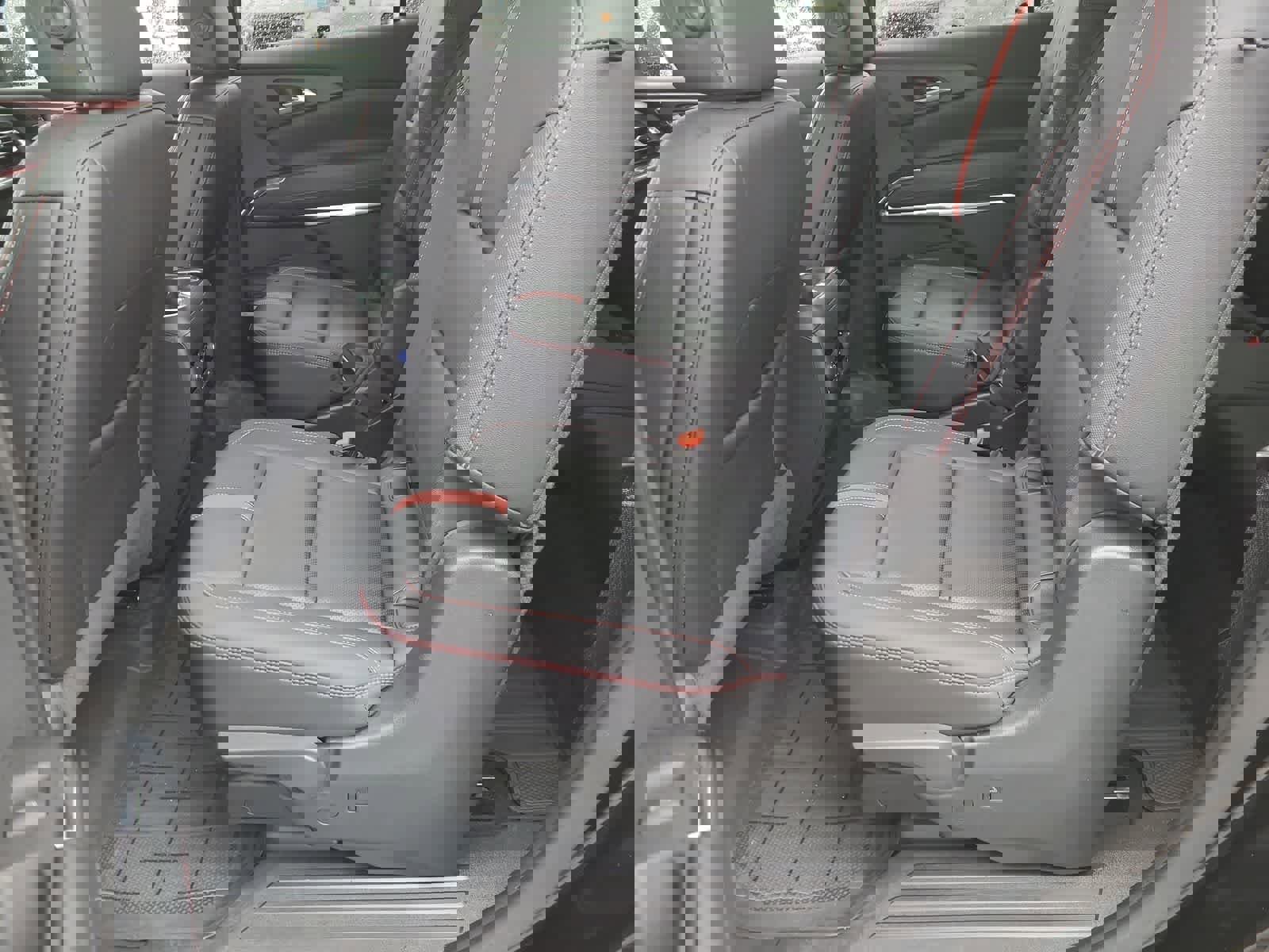 Used 2025 Chevrolet Traverse RS w/ LPO, Floor Liner Package image 21