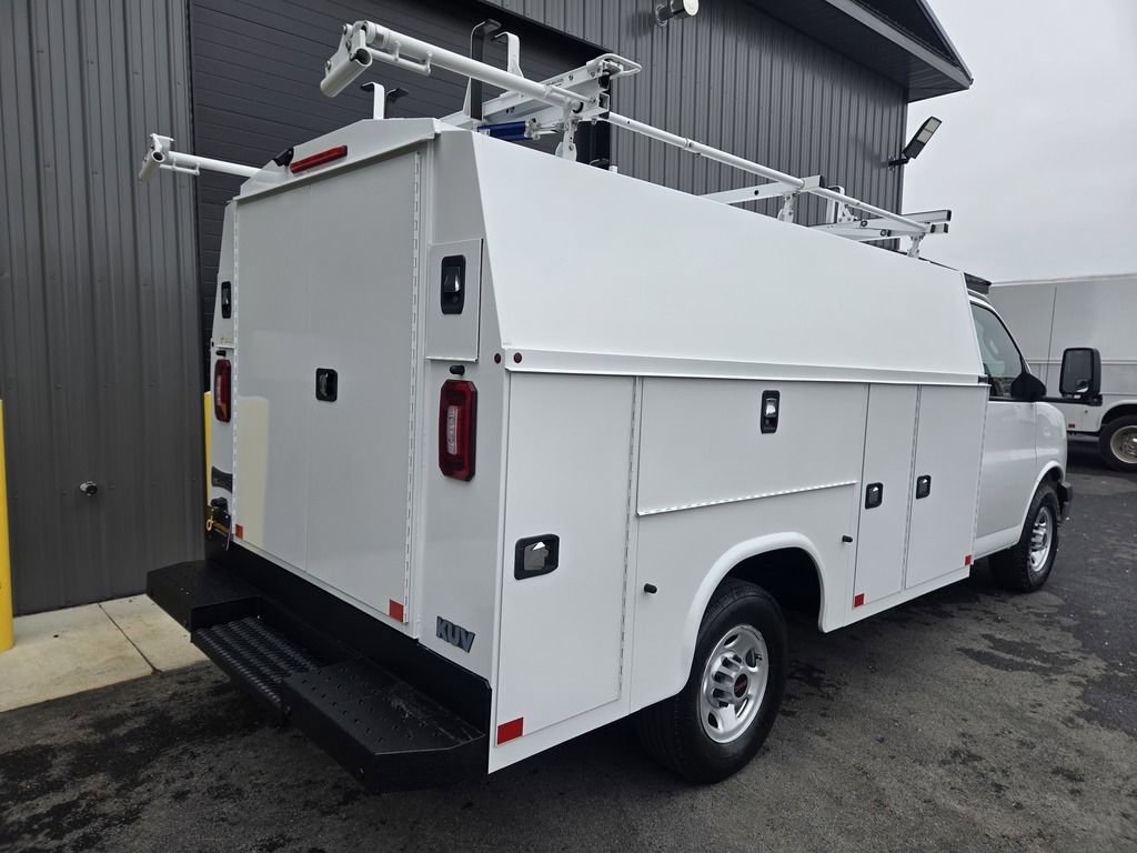 Used 2019 GMC Savana 3500 w/ Power Convenience Package image 7