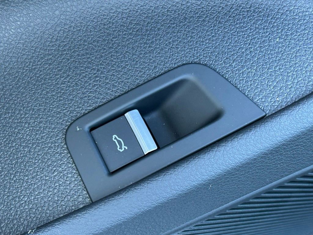 Used 2023 Audi Q7 3.0T Prestige image 73