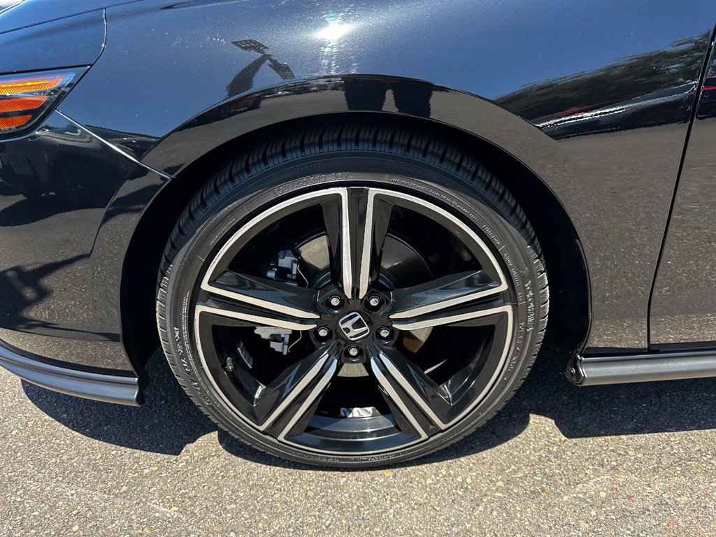 Used 2024 Honda Accord Sport image 10