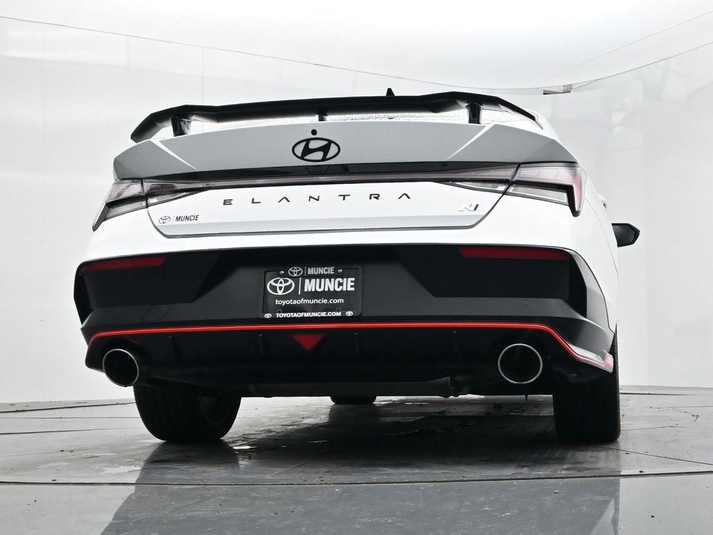 Used 2025 Hyundai Elantra N Base image 46