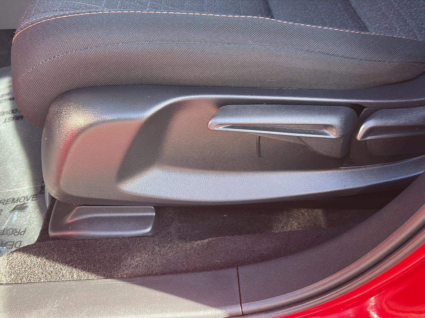 Certified 2025 Honda HR-V Sport image 7