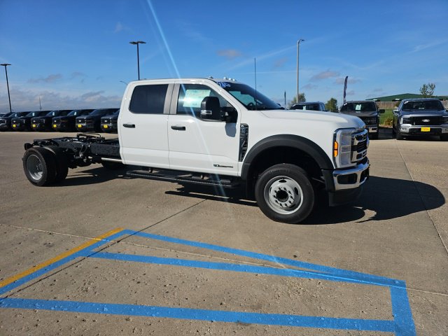 Used 2024 Ford F550 2WD Crew Cab Super Duty image 3