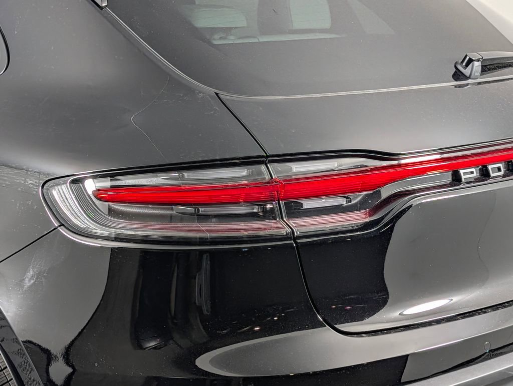 New 2026 Porsche Macan image 16