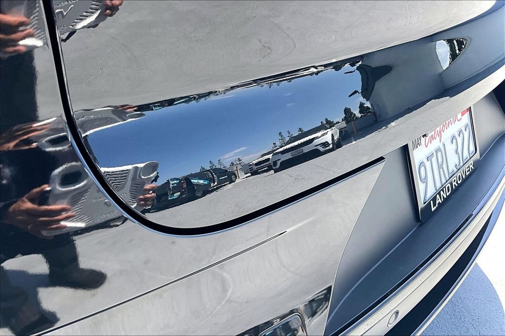 Certified 2024 Jaguar I-PACE R-Dynamic HSE AWD/4WD image 22
