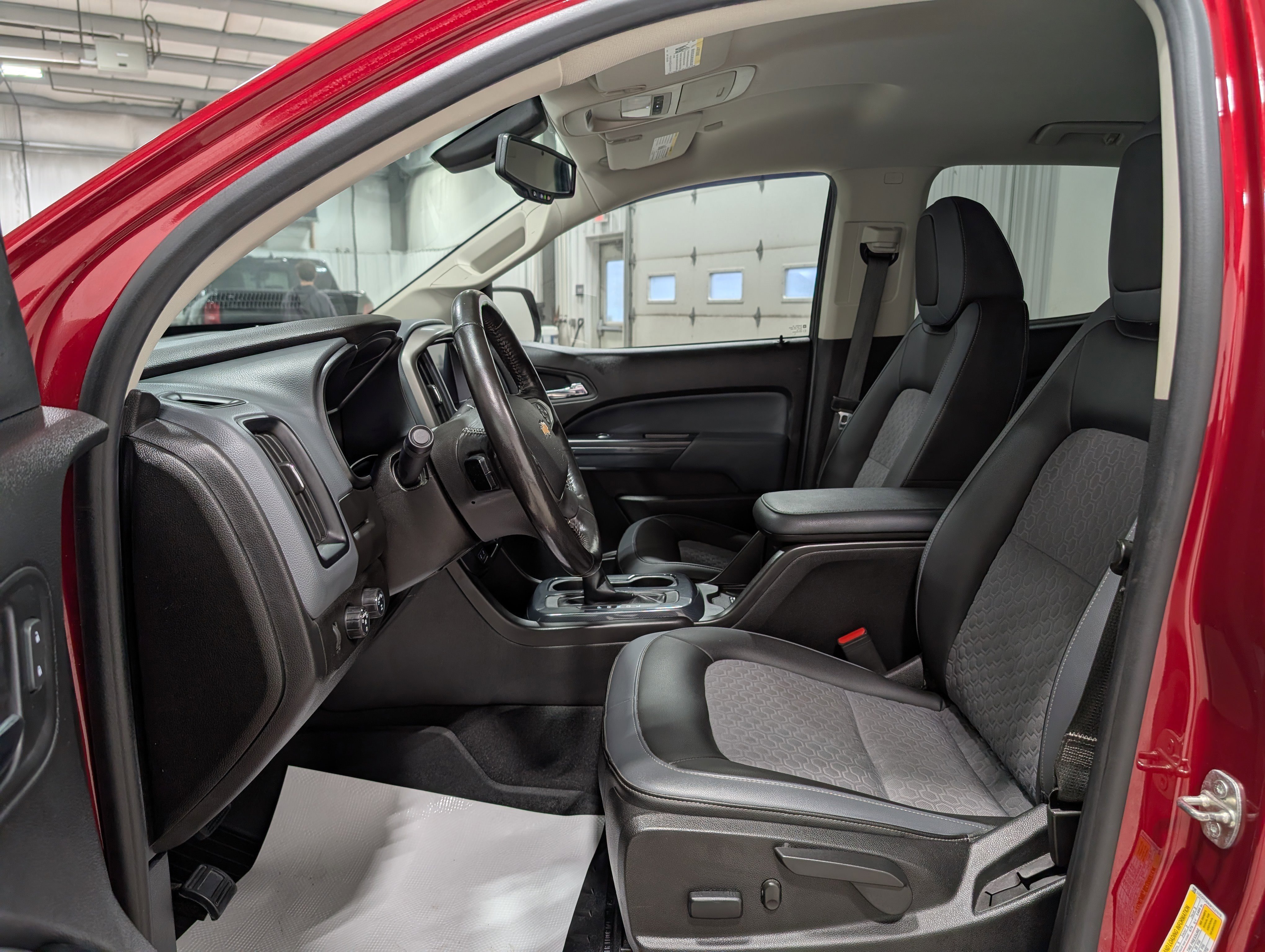 Used 2019 Chevrolet Colorado Z71 image 17