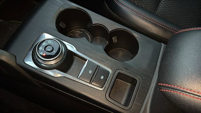 Used 2024 Ford Escape ST-Line Select w/ Tech Pack #2 image 21