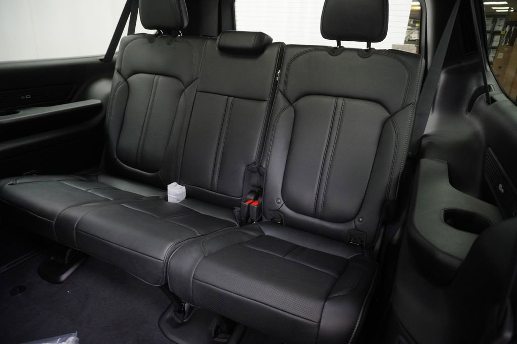 New 2026 Jeep Grand Wagoneer L Limited image 18