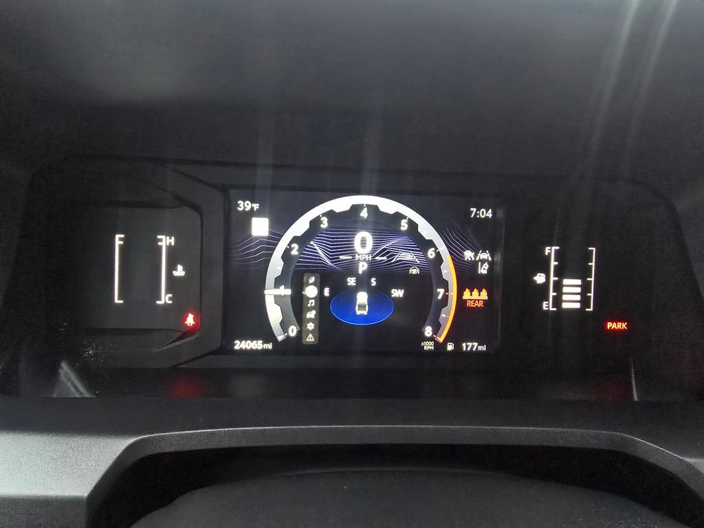 Used 2024 Toyota Tacoma SR5 AWD/4WD image 19