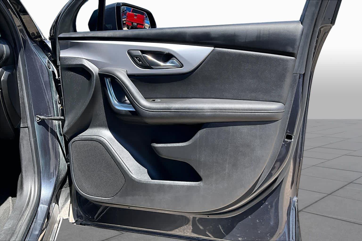 Used 2021 Chevrolet Blazer LT FWD image 21
